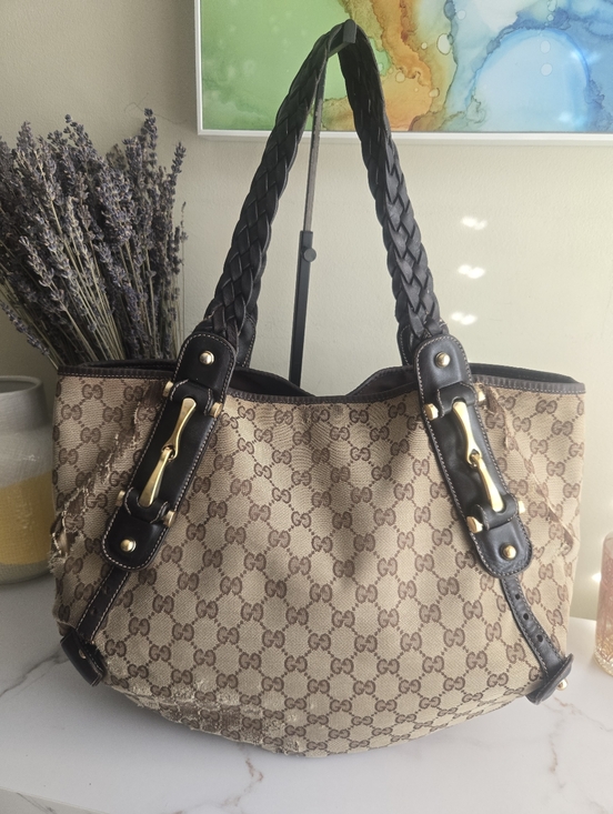 Gucci Handbags - ⚠️COA⚠️Gucci Pelham Brown Monogram GG Canvas Tote Bag Fair Cindition
